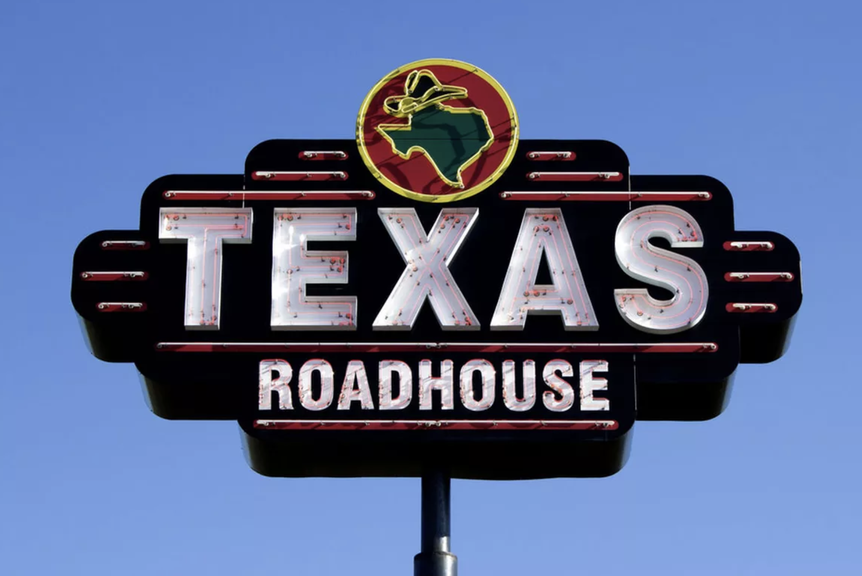 A Texas Roadhouse sign