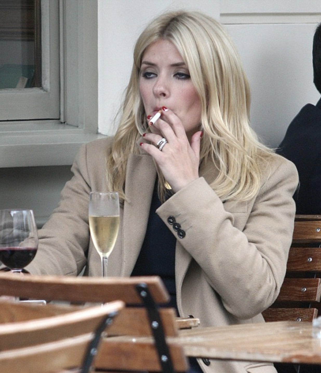 celebs caught smoking cigarettes holly willoughby