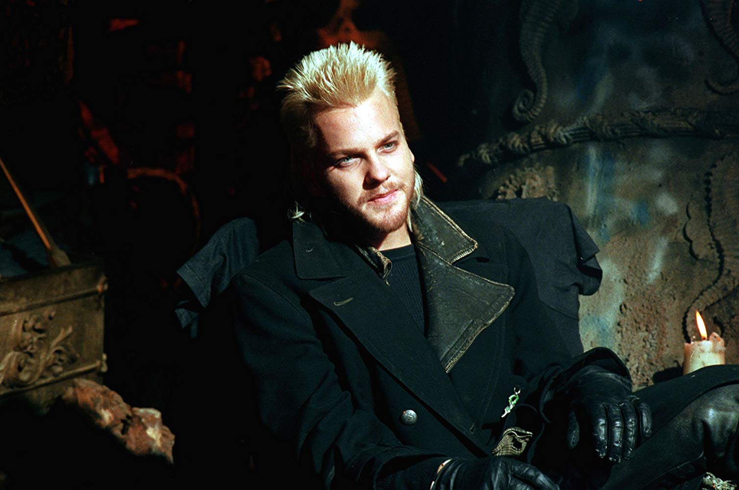 the lost boys david the head of the vampires in cave