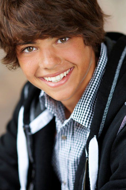 noah centineo young headshot