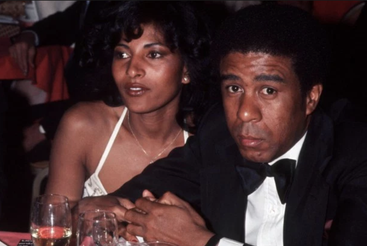 Miami Vice's Pam Griers (Valerie) and Richard Pryor looking cosy 