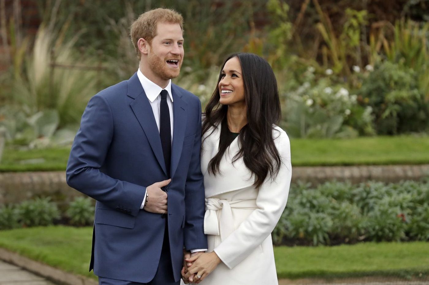 harry and meghan engagement pic 
