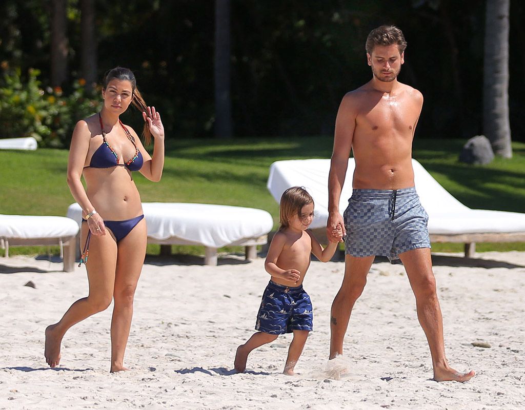 kourtney kardashian beach with mason and scott