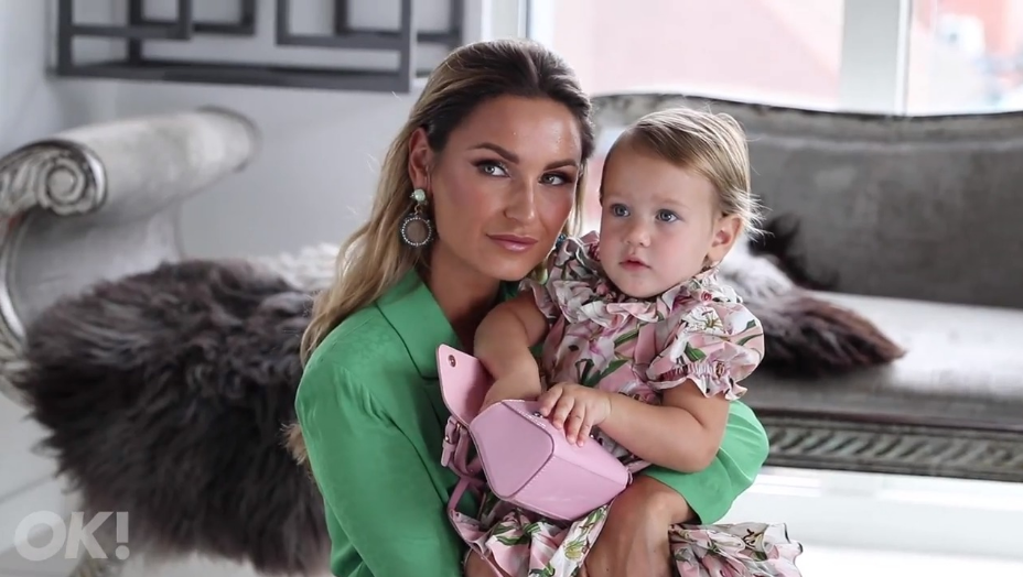 Famed reality television star Sam Faiers is pictured with her daughter in 2019.