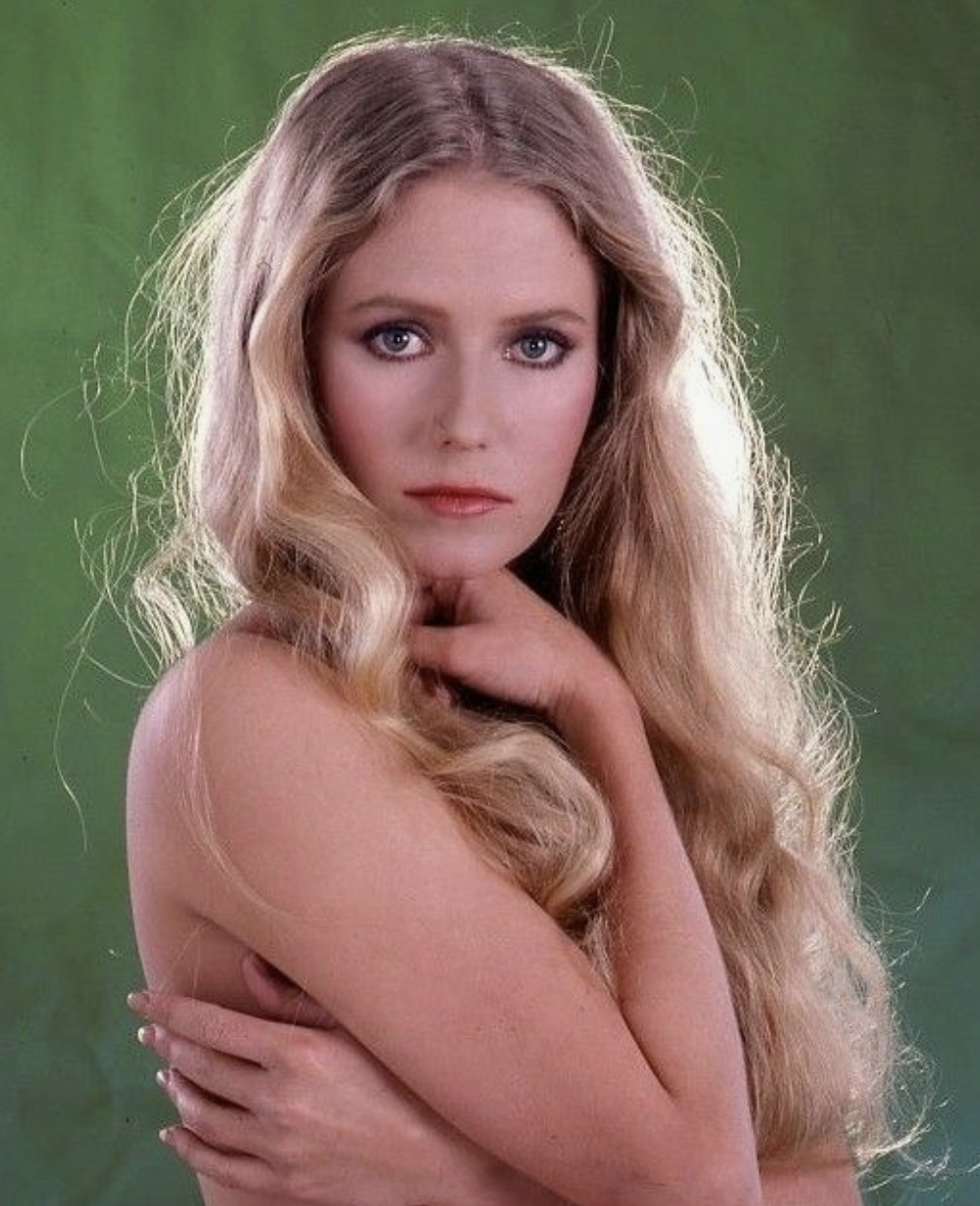 Eve Plumb Nude posing.