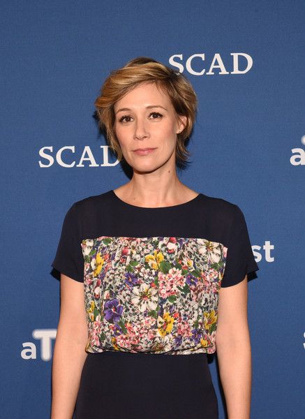 Liza Weil Age