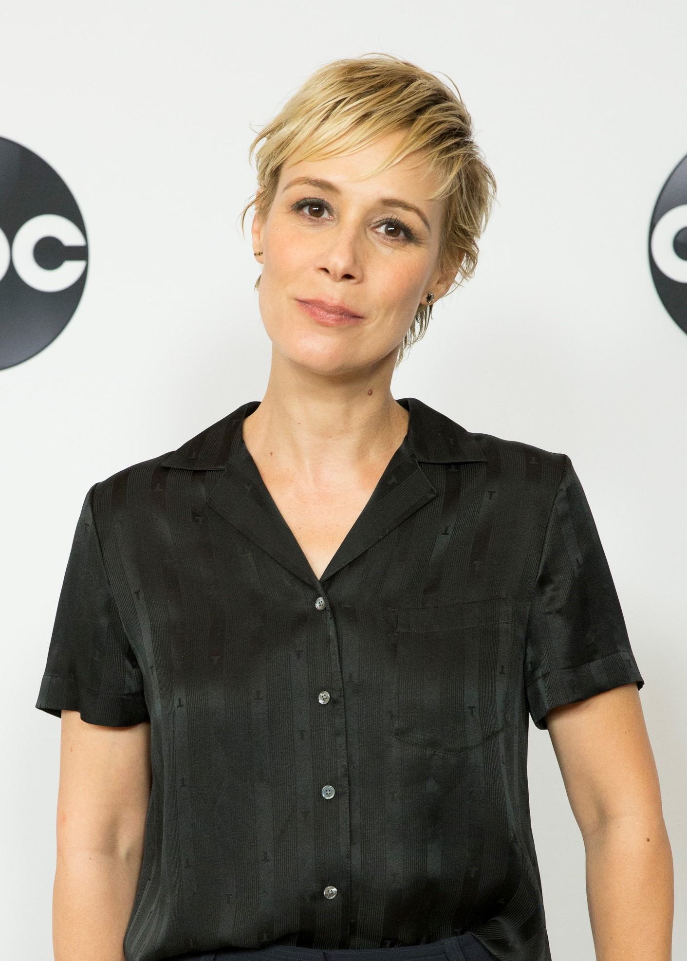 Liza Weil - How To Get Away With Murder