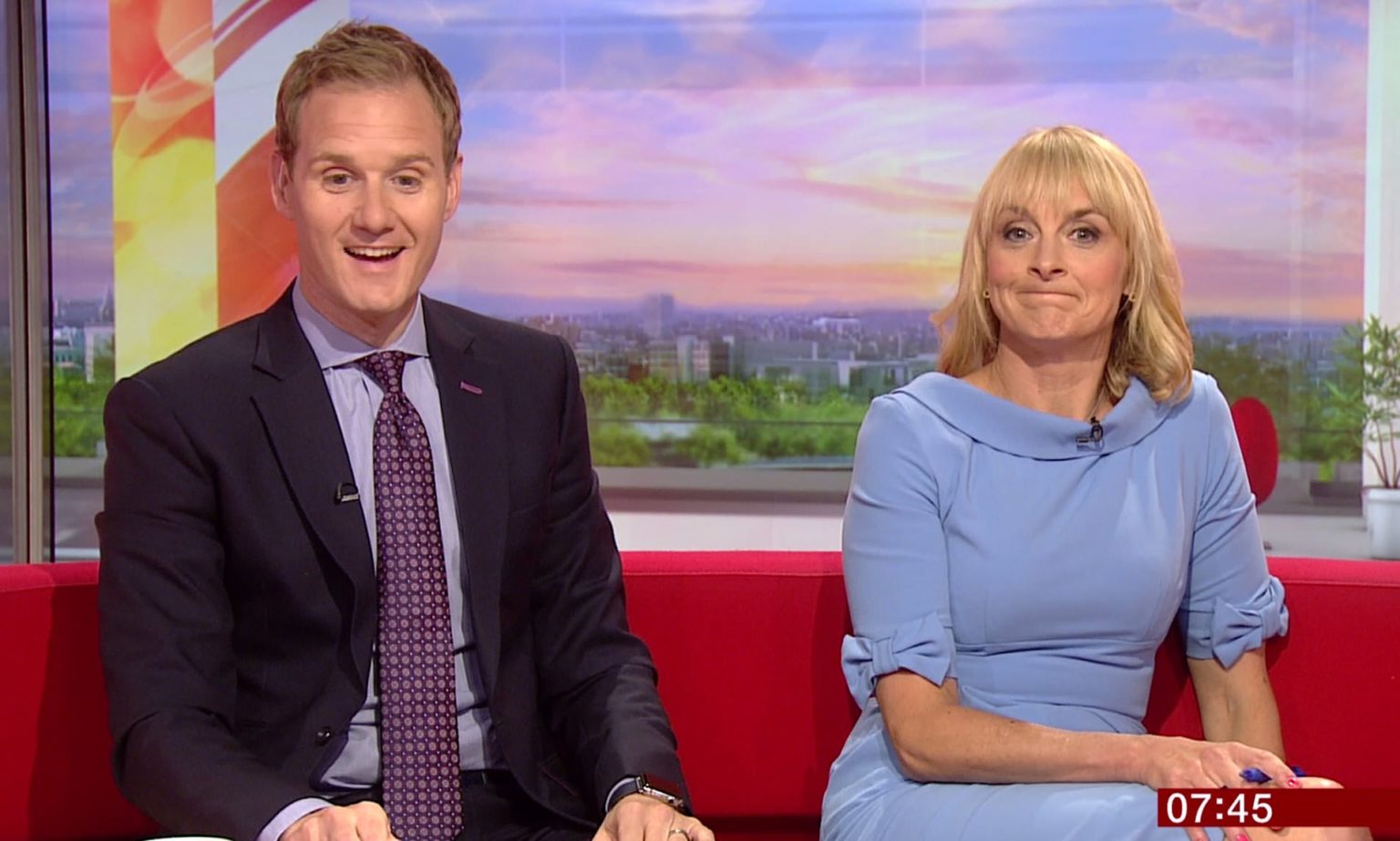 Dan Walker's wife is not Louise Minchin - he married Sarah Walker in 2001.