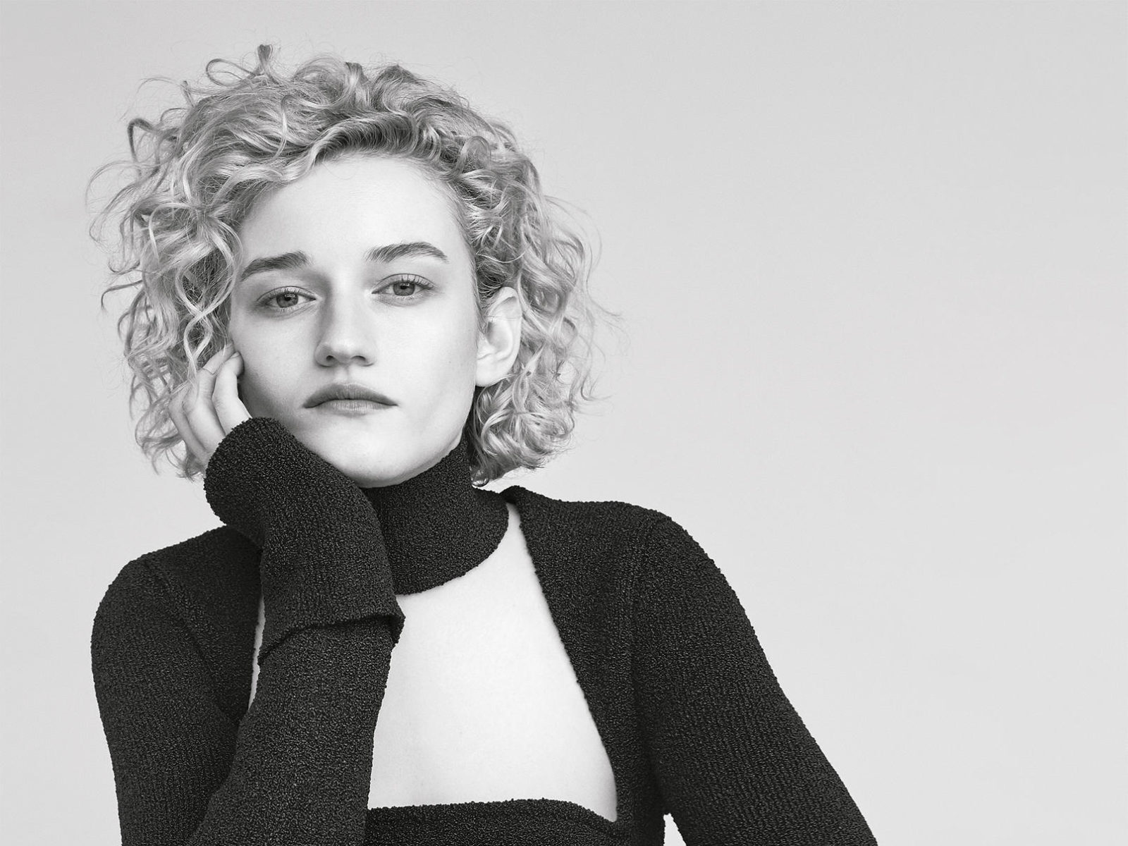 Julia Garner