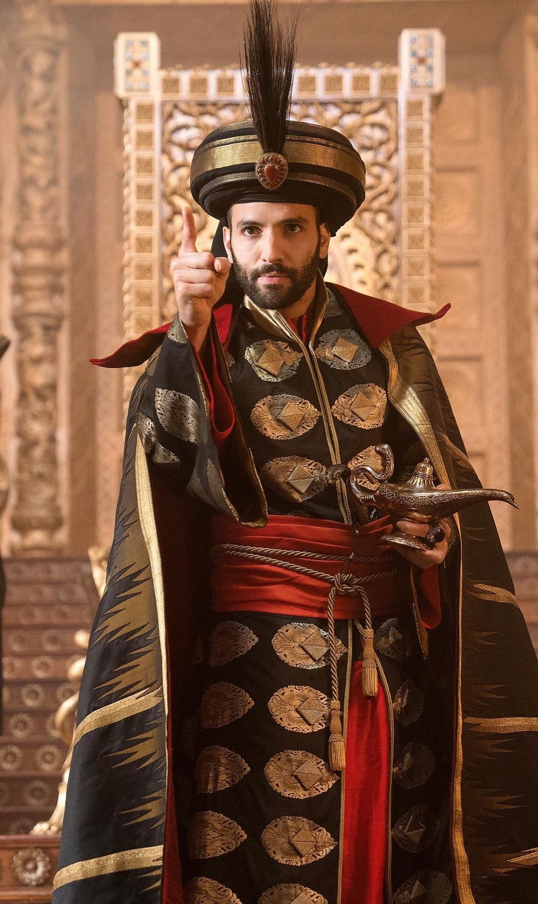 DCnautas - O ator de 'Aladdin' e 'The Old Guard', Merwan Kenzari