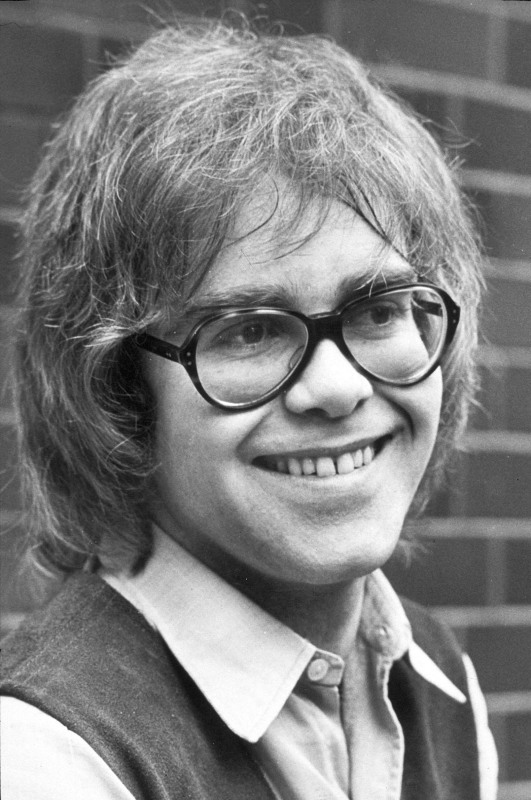 Elton John net worth young Elton