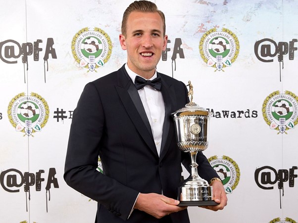 Kane with his PFA Award.