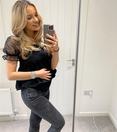 Girlfriend Vicky showing off her baby bump on Instagram.