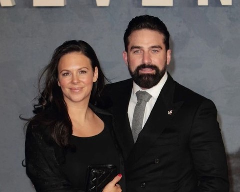 Ant-Middleton wife1