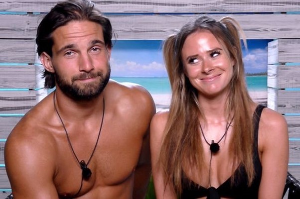 Jamie Jewitt and Camilla Thurlow starring in Love Island.