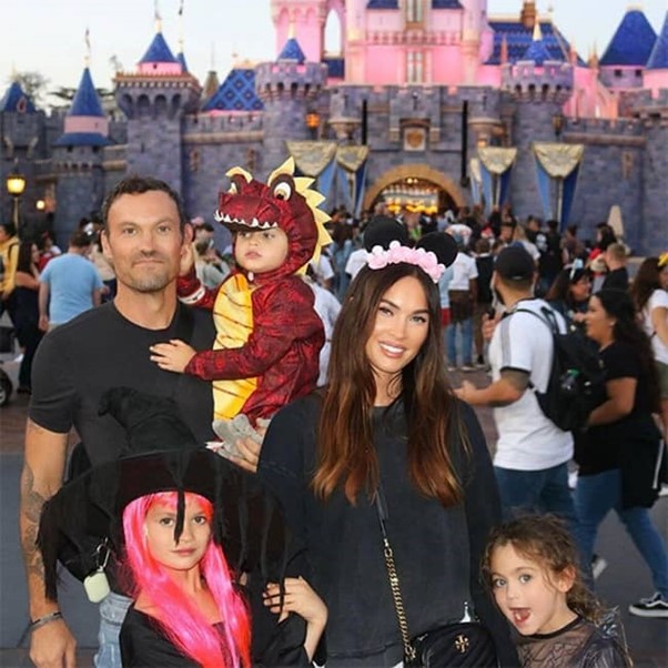 Journey River Green: The famous family hit Disneyland.