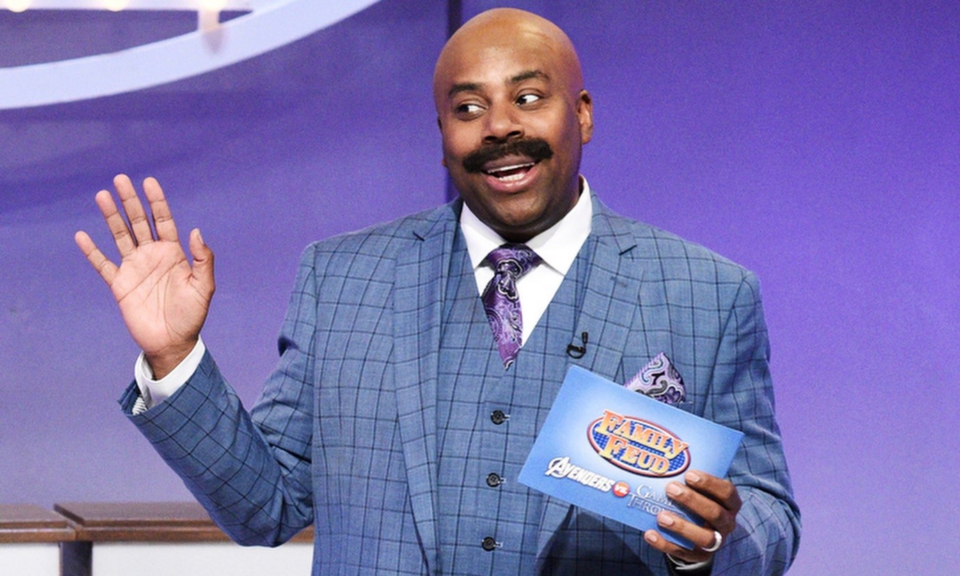 Kenan Thompson presents Family Feud.