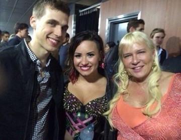 The actor with his ex-girlfriend Demi Lovato.