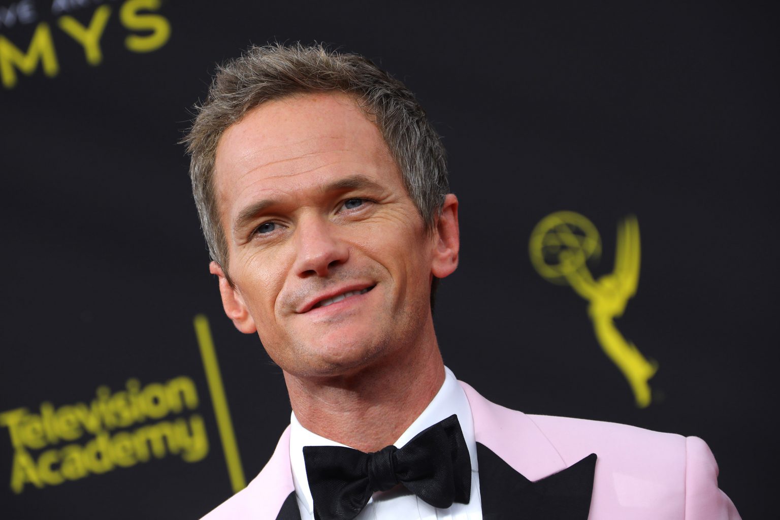 Neil Patrick Harris Net Worth Featured Image.