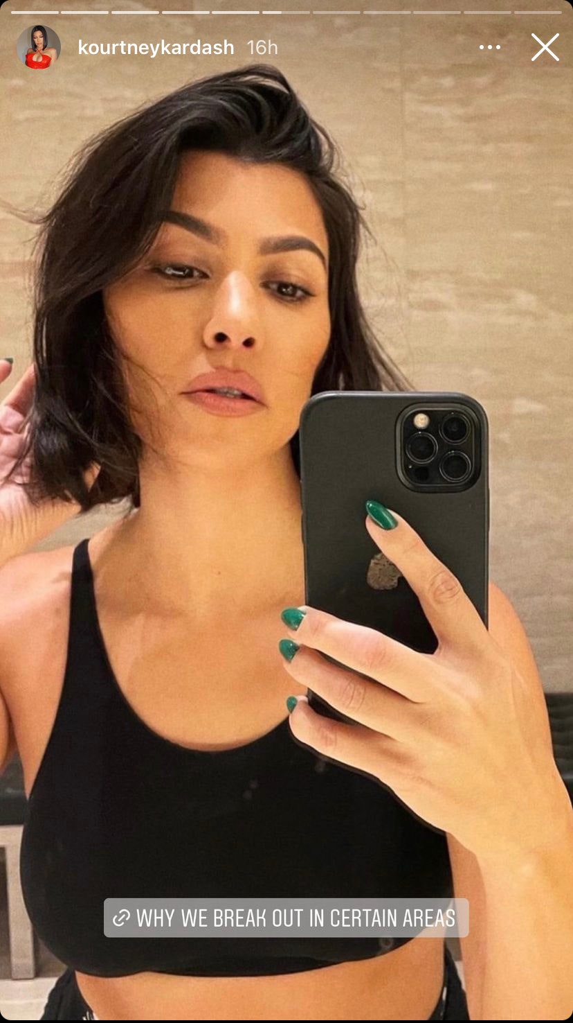 Kourtney Kardashian Jade Manicure