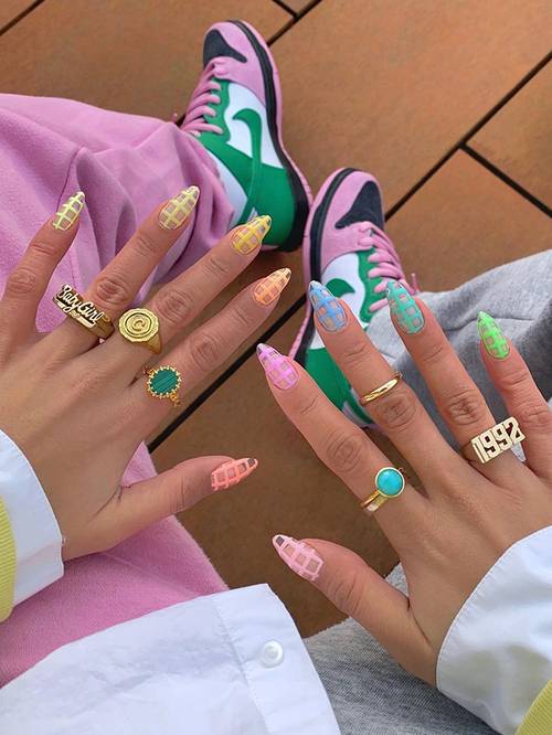 Pastel Nails